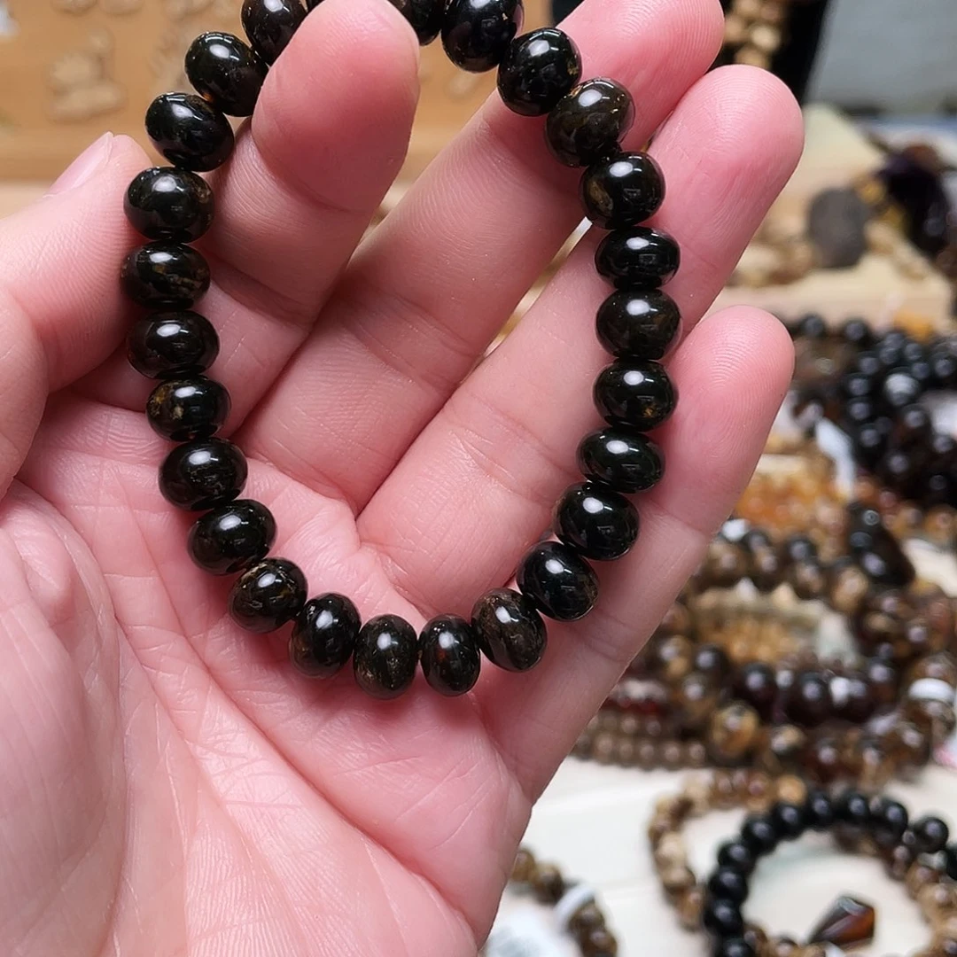 琥珀裸石未镶嵌开***泽九