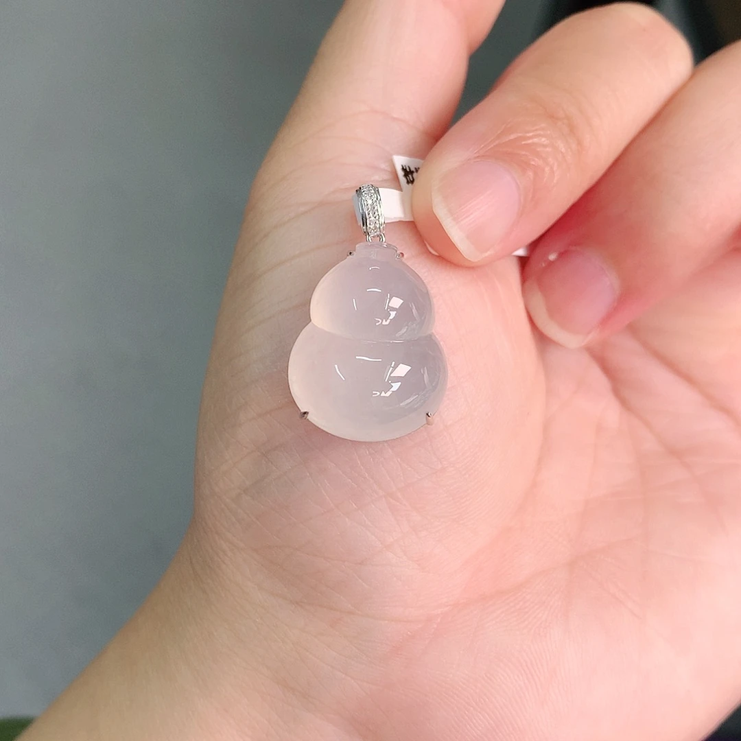 翡翠18K金镶嵌颈饰高冰玻厚葫芦20-16-9.3