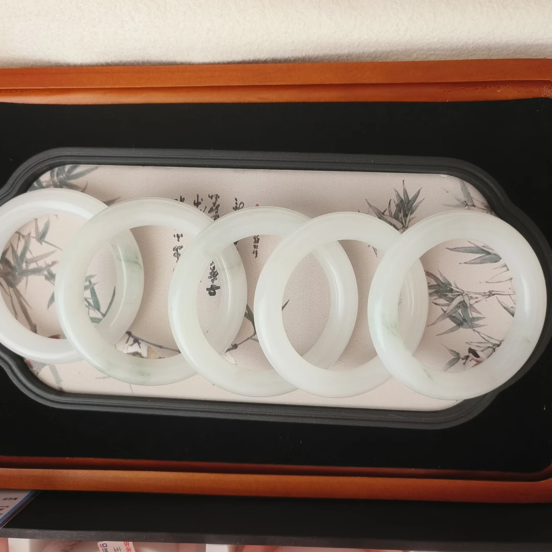 新疆纯天然天山翠微翠白月光胖圆条手镯（多样性发货拍一发一）