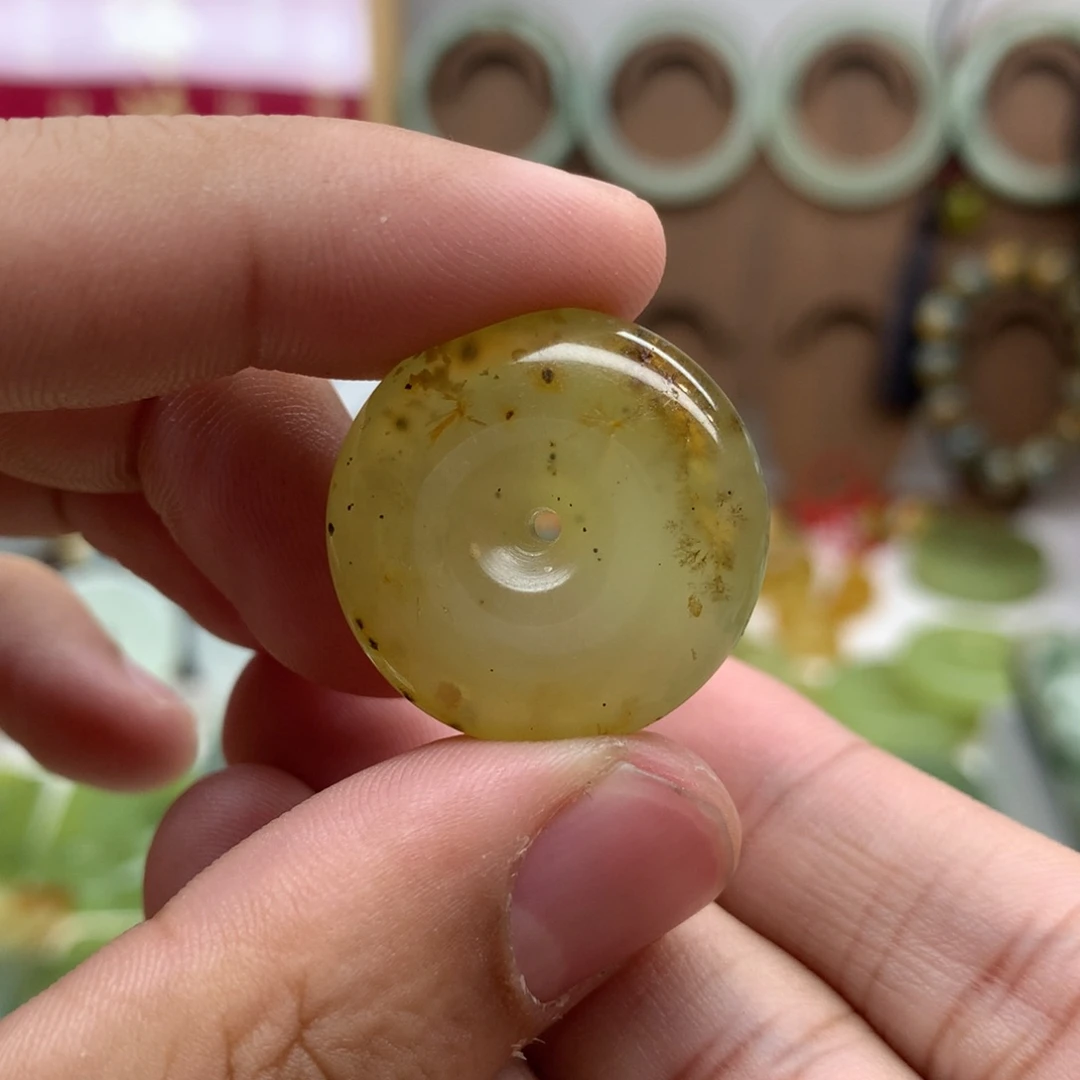 岫玉未镶嵌吊坠(不含链)