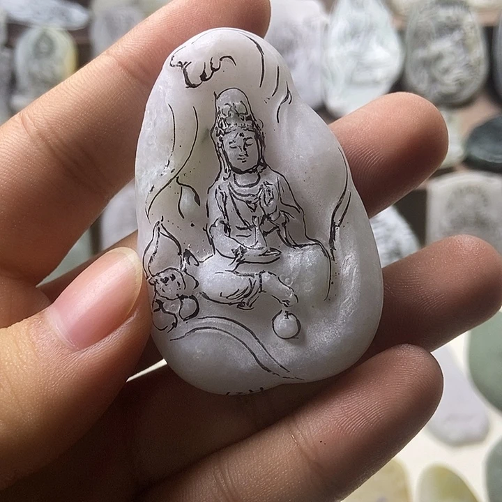 李***子定制翡翠未镶嵌翡翠