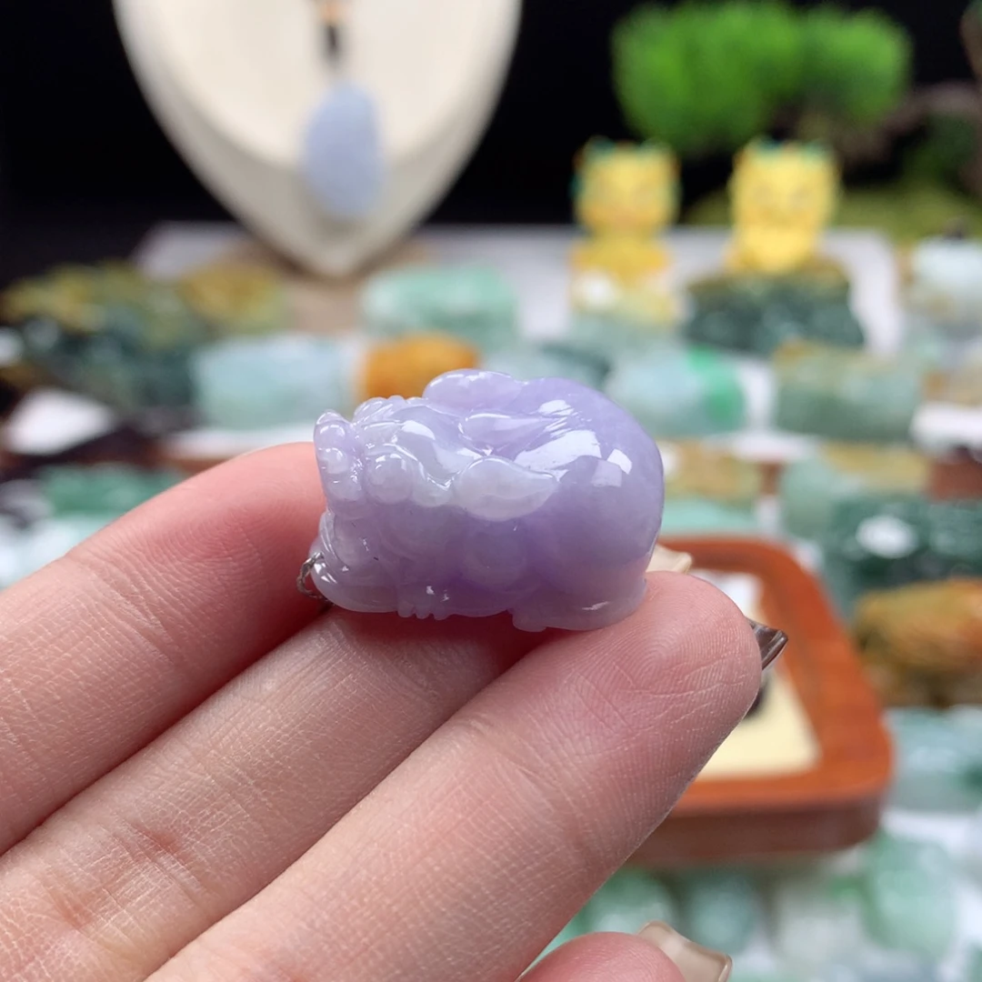 翡翠未镶嵌颈饰翡翠貔貅02