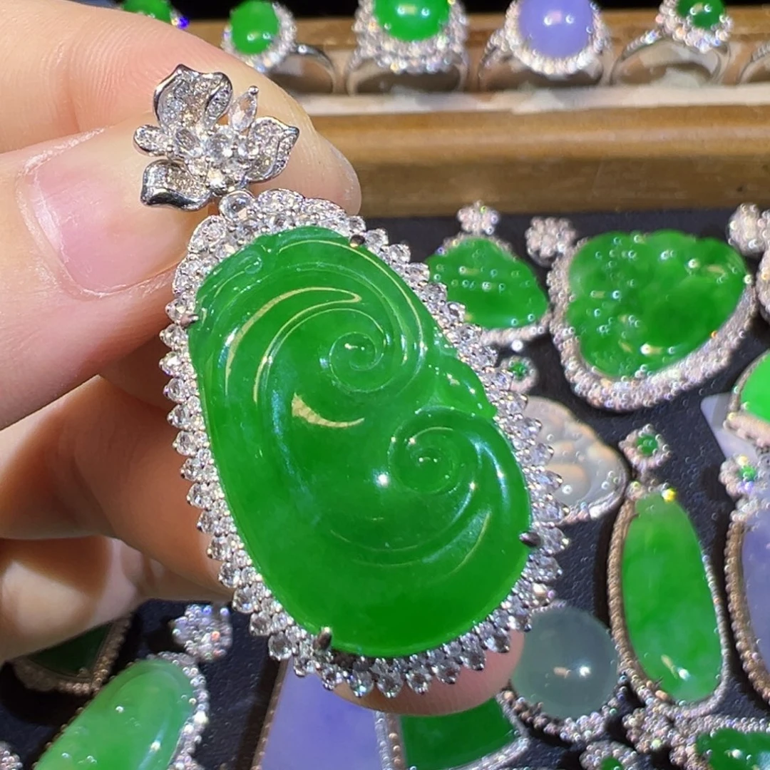 翡翠18K金镶嵌吊坠(不含链)