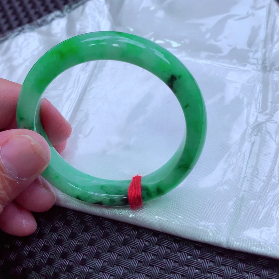 翡翠未镶嵌手镯翡翠