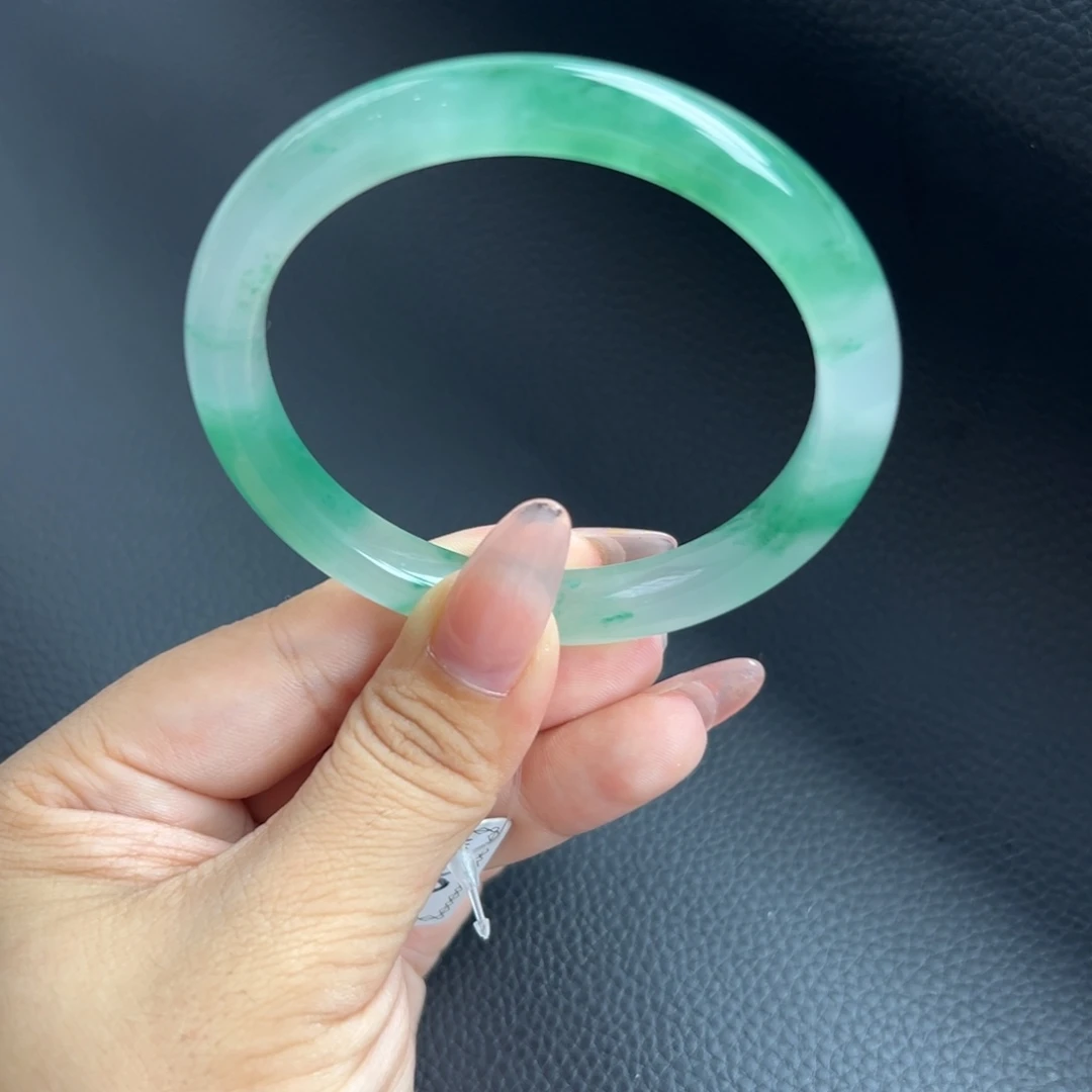 石英质玉未镶嵌手镯60