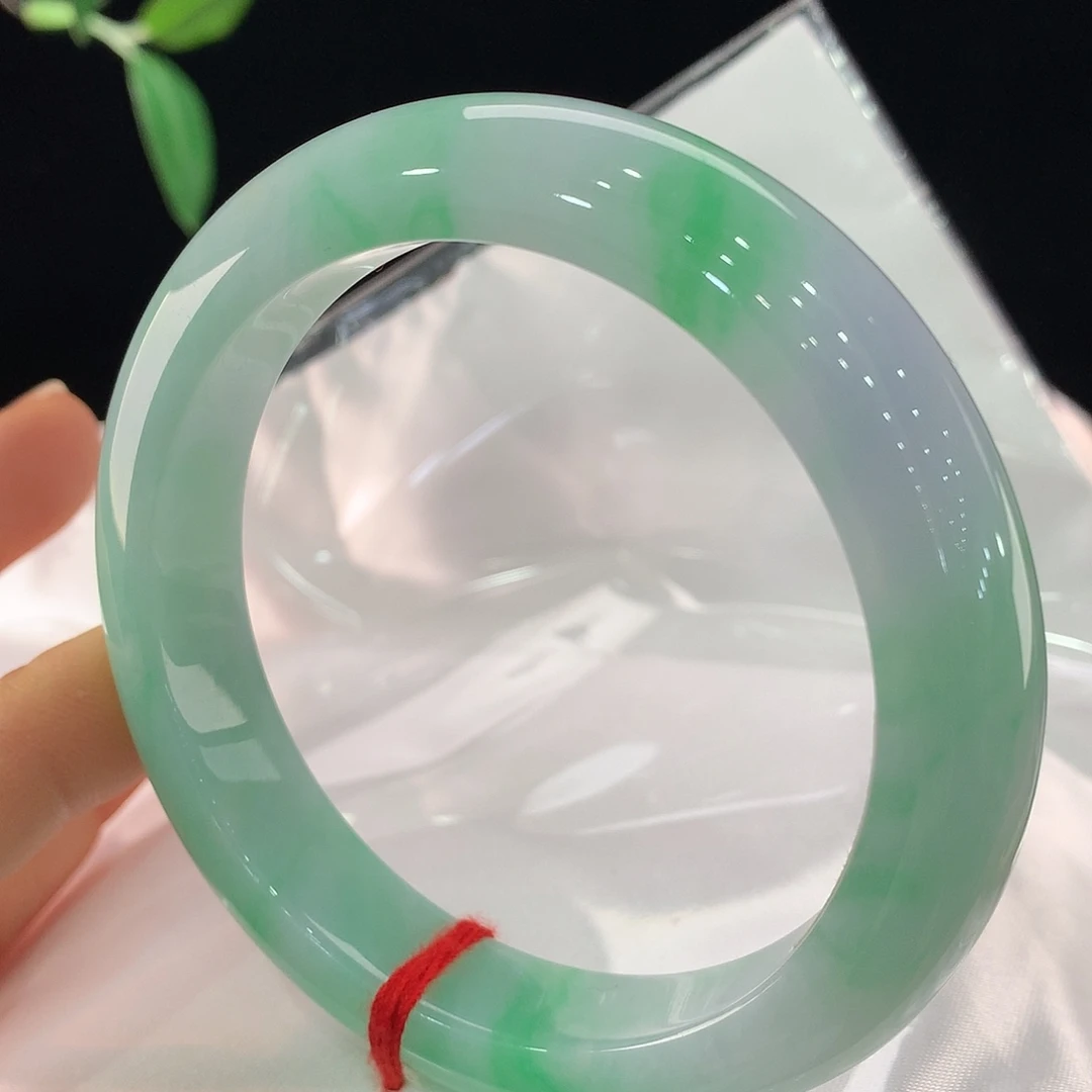 翡翠未镶嵌手镯0382