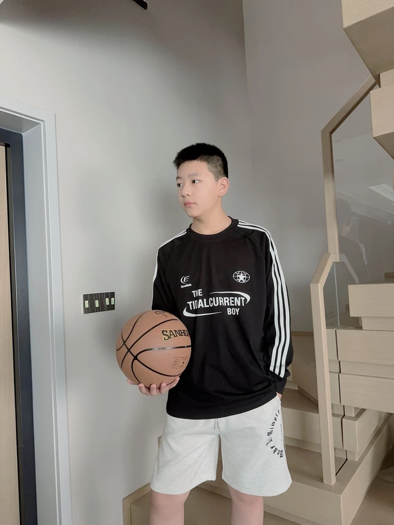 2025青少年秋季上新长袖显瘦撞色美式复古五角星字母条纹Q25049