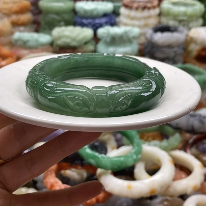 石英岩玉未镶嵌手镯圈口56