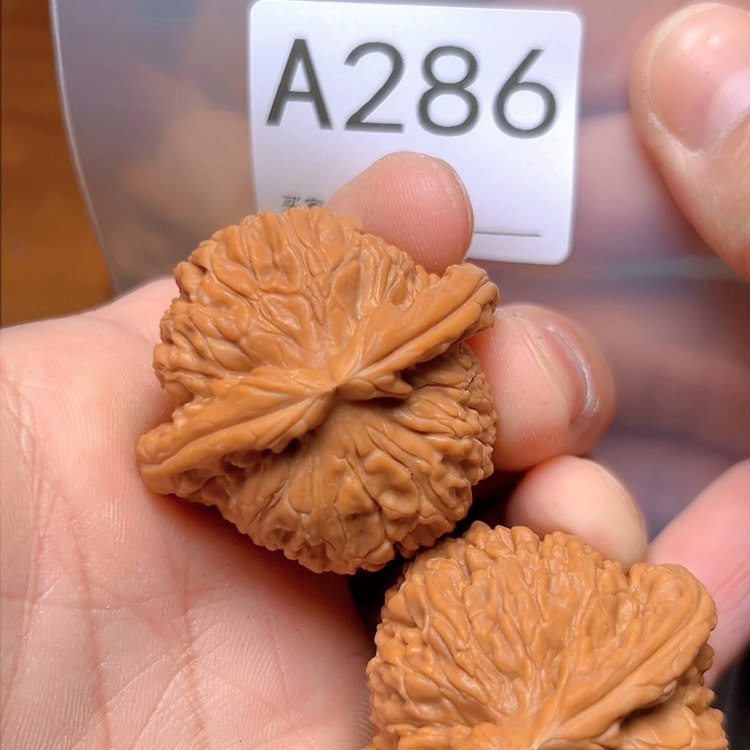 文玩核桃吊坠小****）41➕白狮子