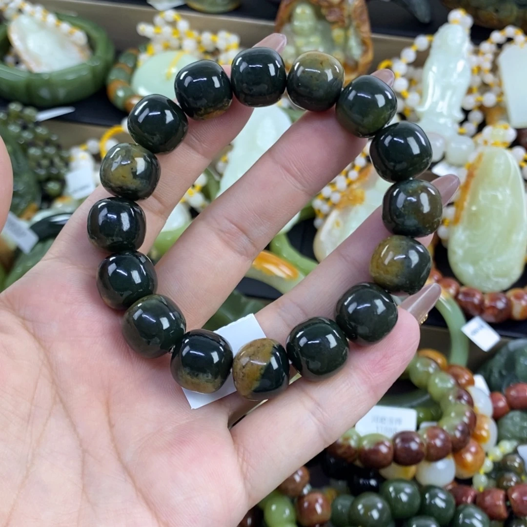 透闪石质玉未镶嵌手串