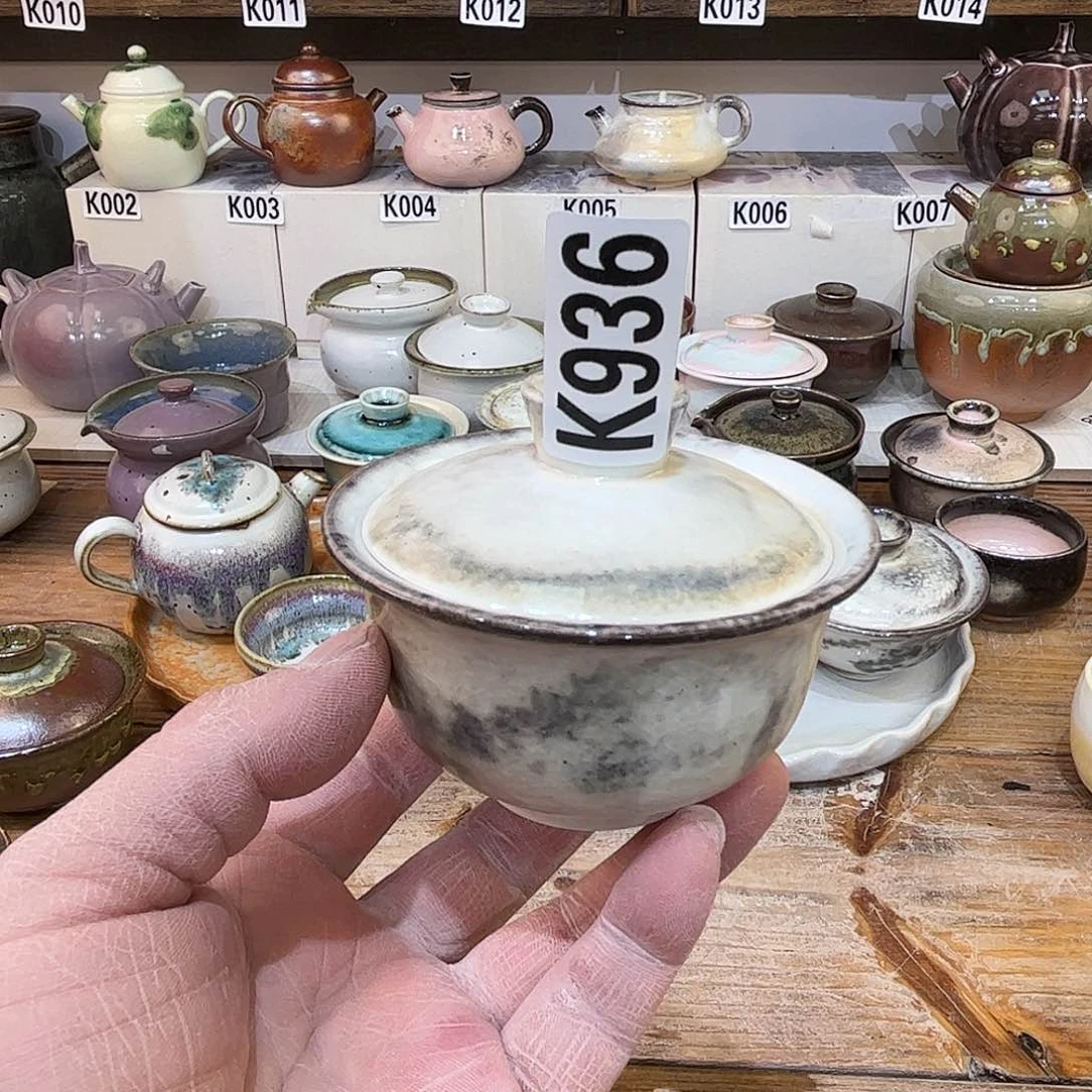 白泥茶杯瘦***圈陶瓷碗里