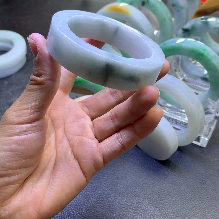 定制翡翠正圈未镶嵌彩