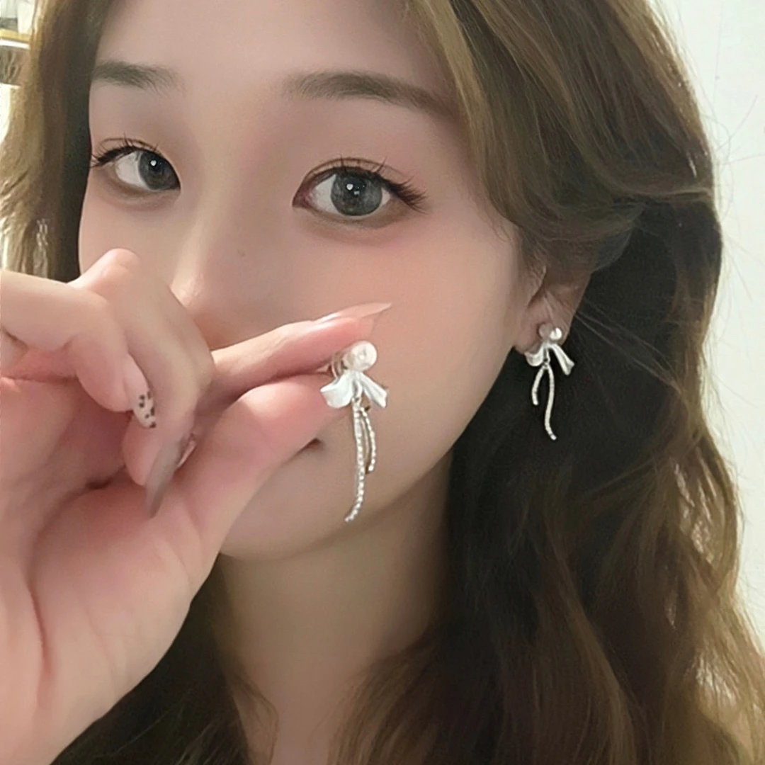 合金无非金属耳饰 轻奢公主风蝴蝶结流苏耳环女时尚精致甜美优雅