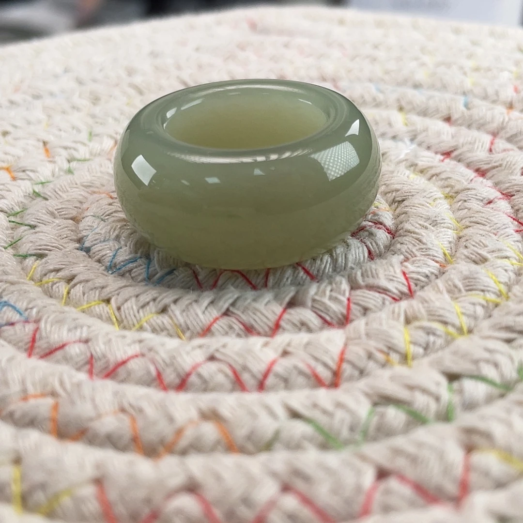 和田玉未镶嵌戒指g3晴水轮胎18.4不退换