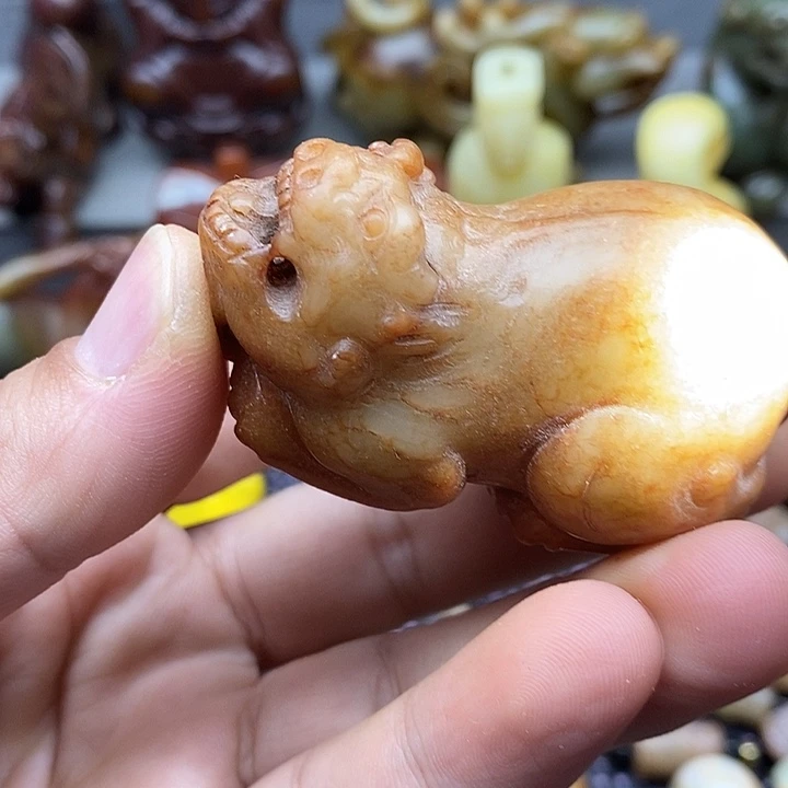 未镶嵌蛇纹石玉颈饰