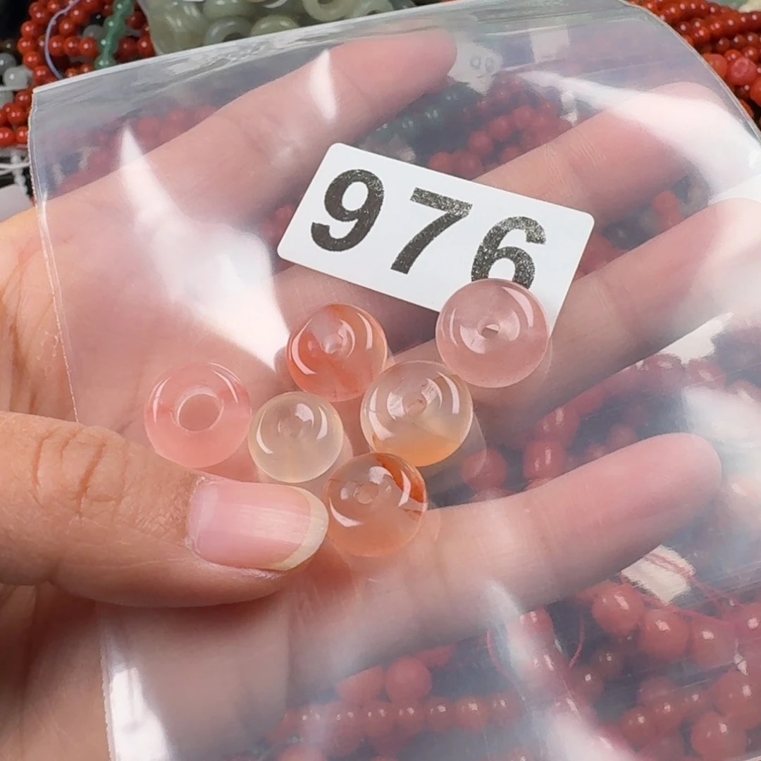 南红玛瑙未镶嵌珠宝奇石