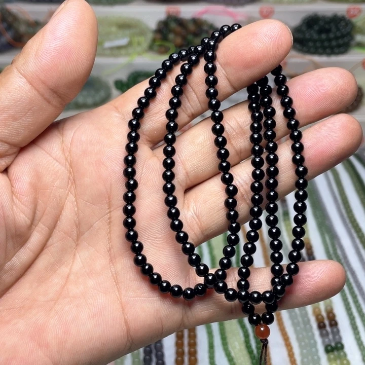 用***8和田玉未镶嵌颈饰4mm.L