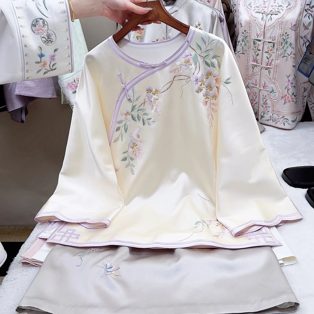 织绣真丝紫藤花上衣