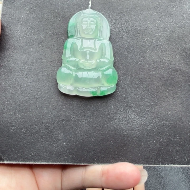 石英质玉未镶嵌颈饰