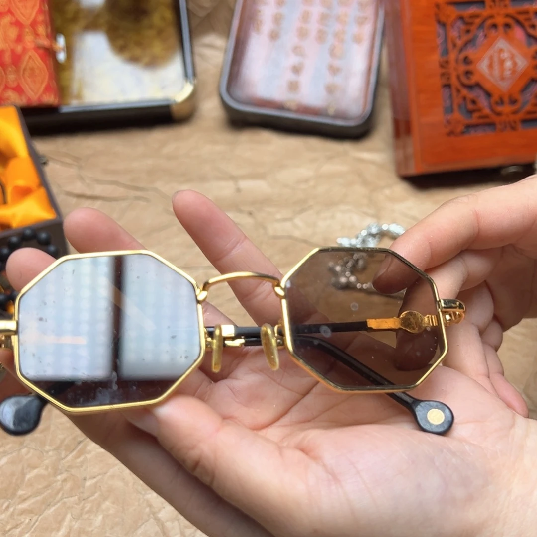 大叶紫檀（黑酸枝木类）