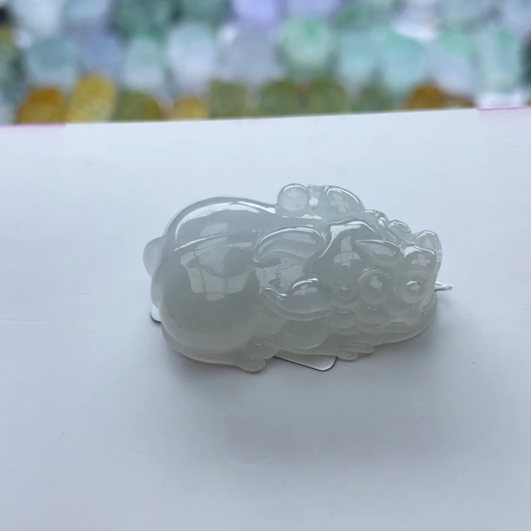 翡翠颈饰未镶嵌貔貅