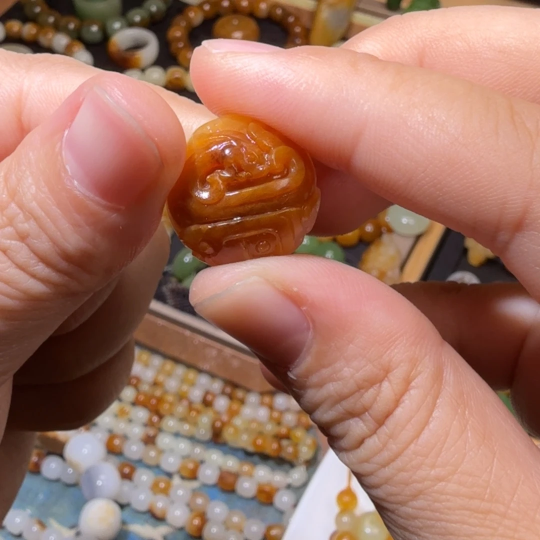 Z***Z未镶嵌和田玉珠宝奇石