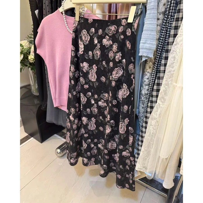 【夏央旗舰店】2025夏季新款复古粉色玫瑰气质显瘦半身裙#6660-1