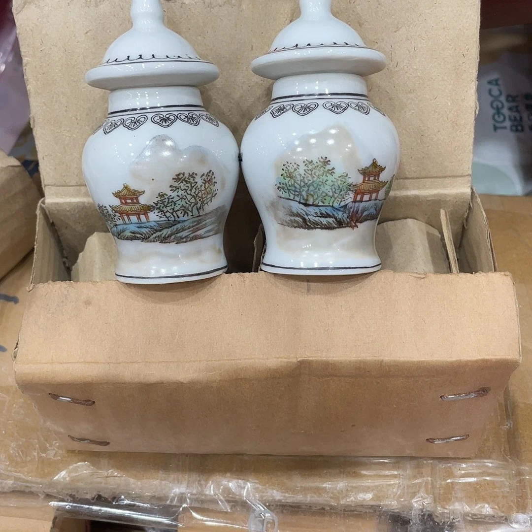 瓷片景德镇粉彩山水将军罐