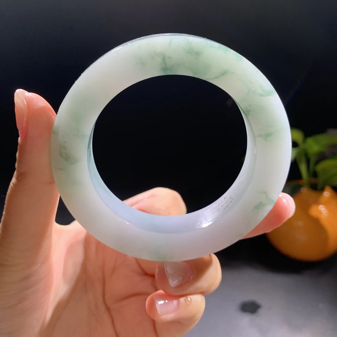 天然A货翡翠（冰胶飘花）翡翠手镯