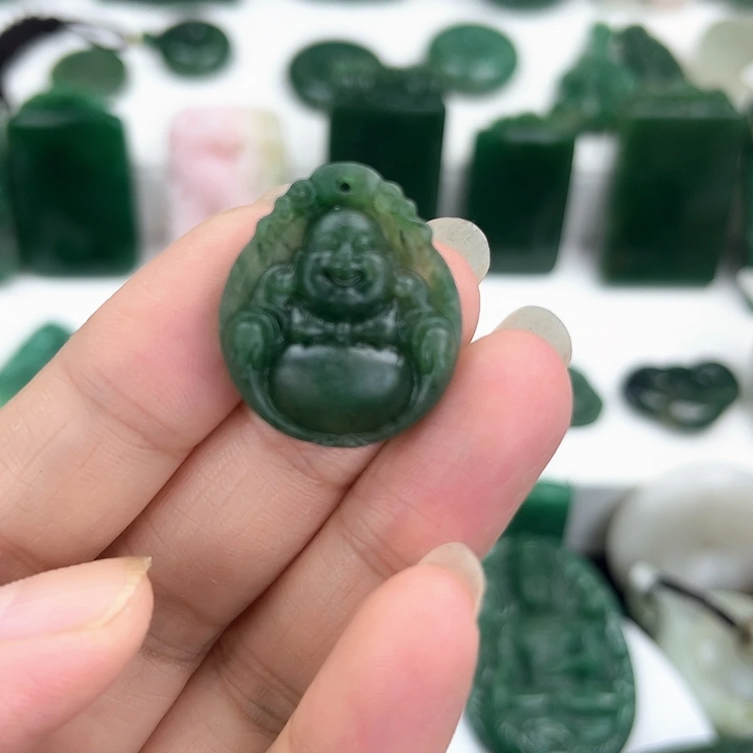 独山玉未镶嵌颈饰