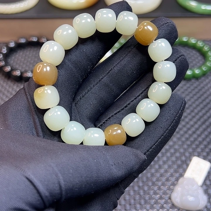 和田玉未镶嵌手链