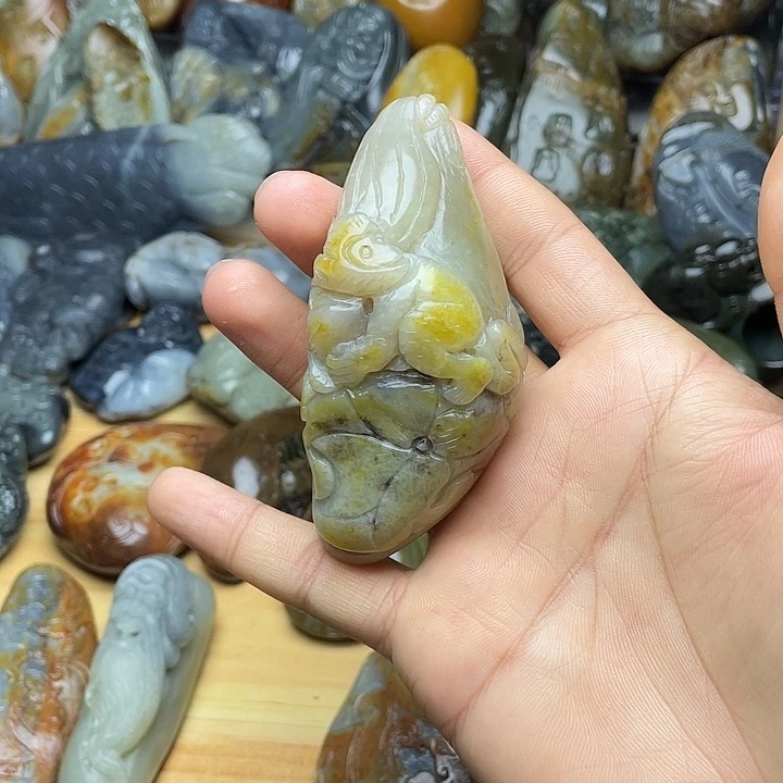 未镶嵌和田玉挂件