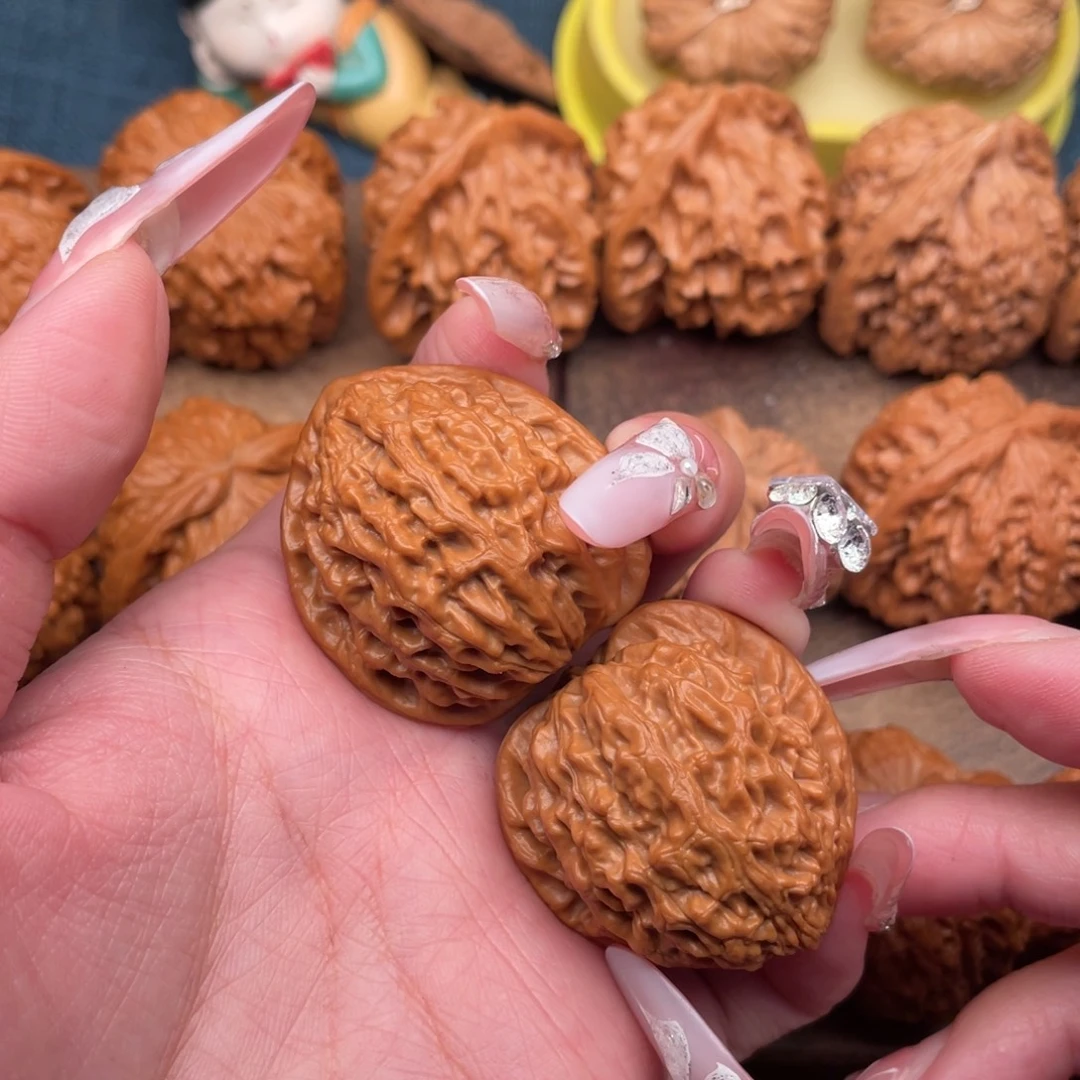 子***霸文玩核桃把件全品，金牛36