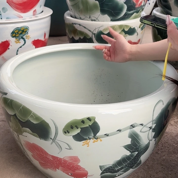 瓷片口径50厘米 高度32厘米