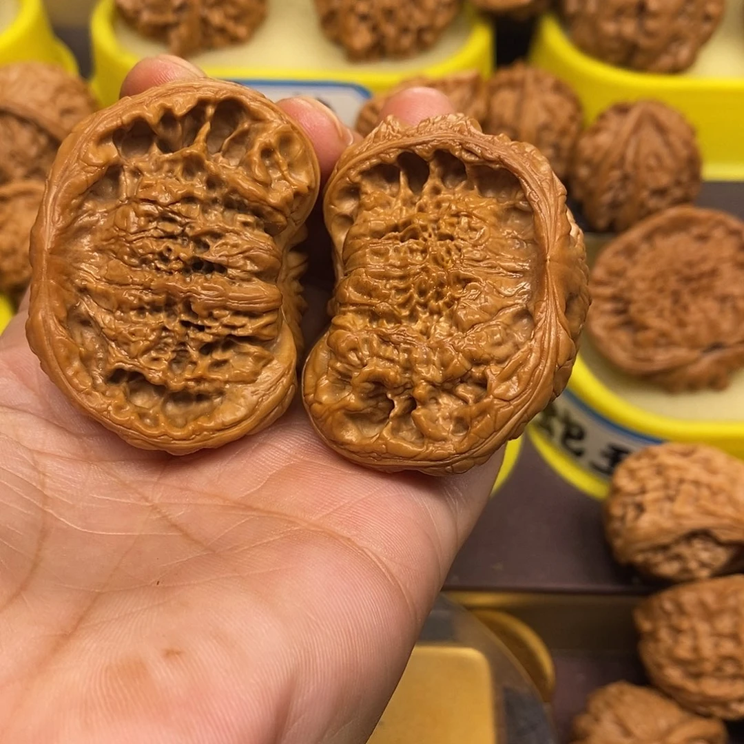 文玩核桃吊坠蛇王48