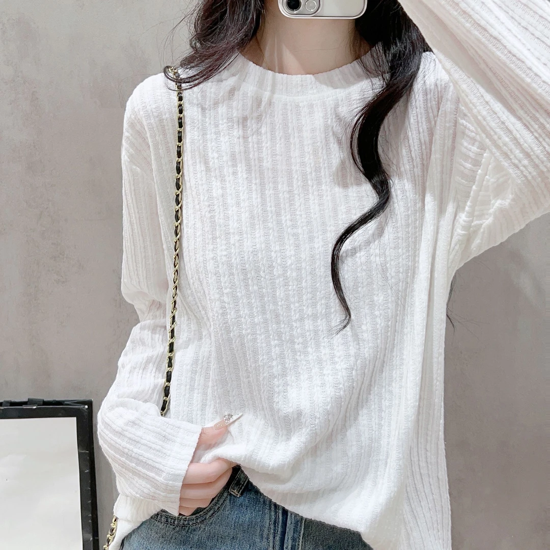 优质棉肌理感圆领长袖t恤女春秋冬洋气别致温柔显瘦时髦打底上衣