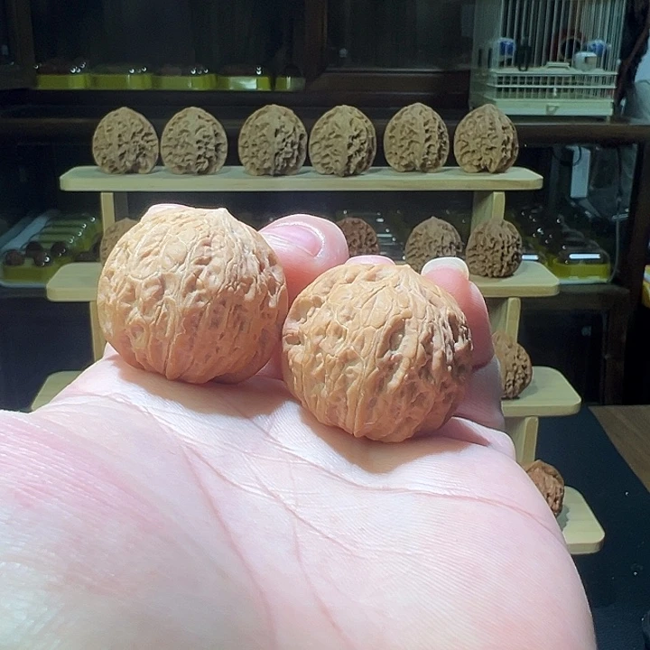 最***话桃核把件铁锤妹妹