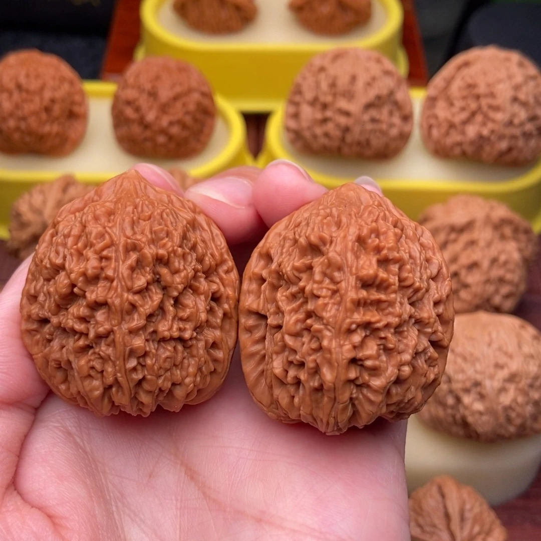 桃核把件精品野生大蒜头38