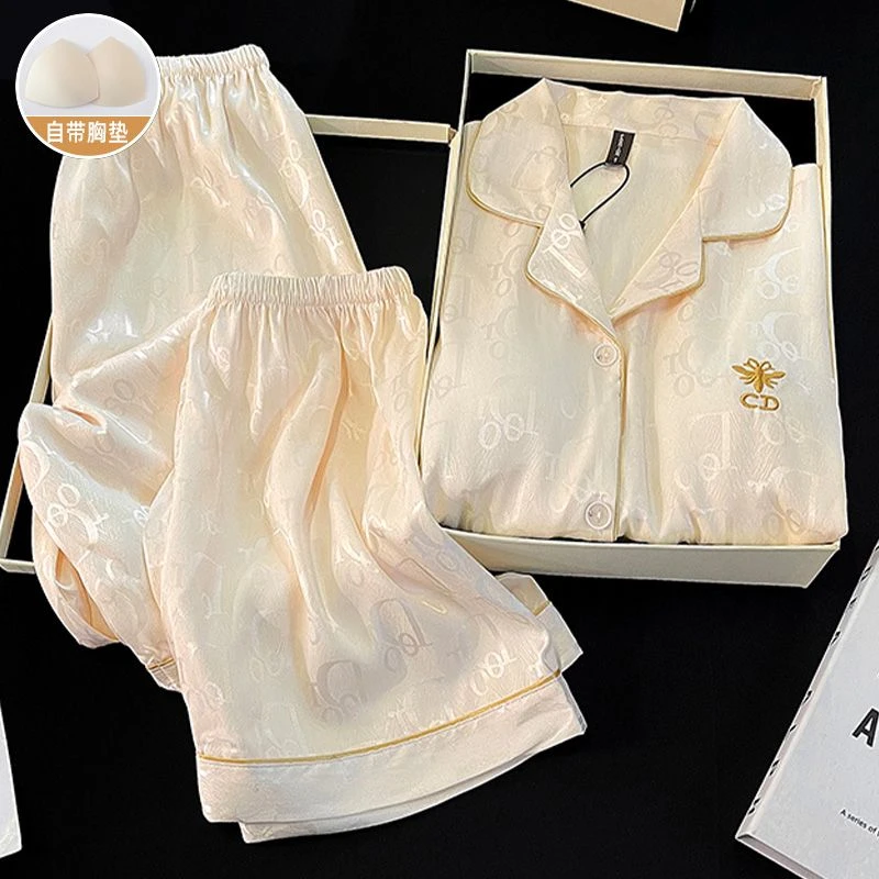 2025新款三件套冰丝睡衣女夏季网红法式高级感短袖裤带胸垫家居服