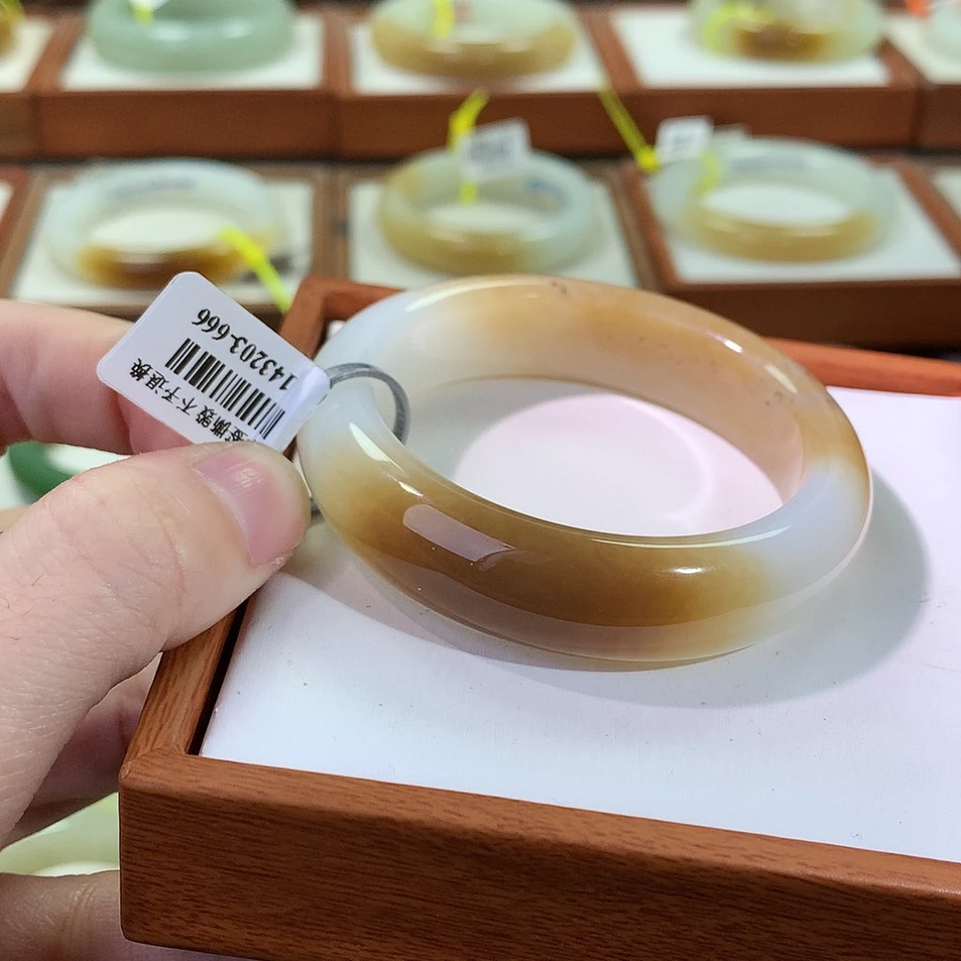 和田玉未镶嵌手镯50.7