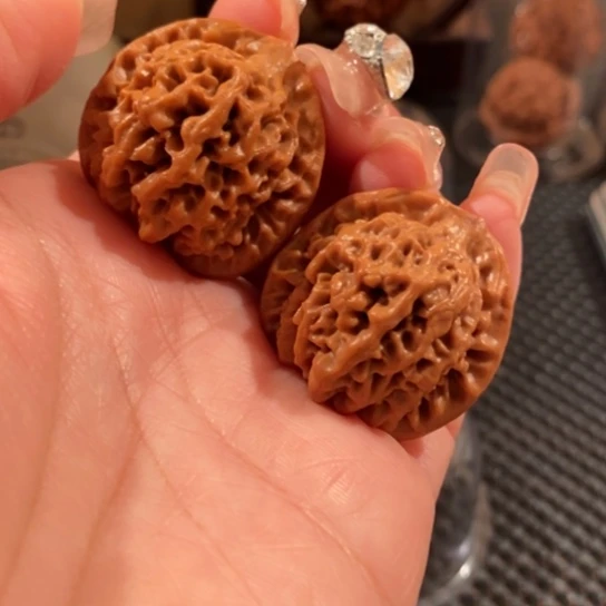 文玩核桃吊坠33.5全品秦闷