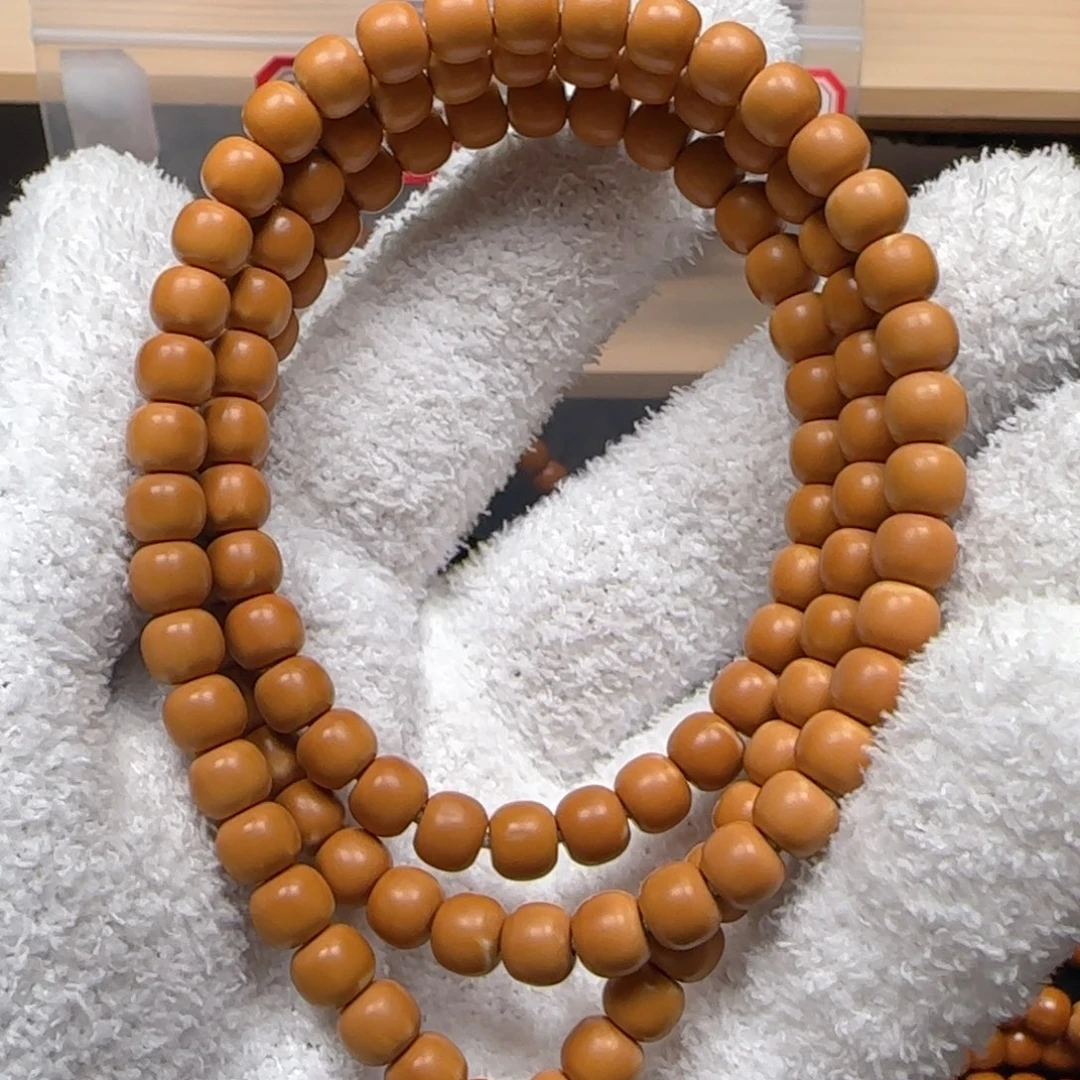 橄榄核吊坠老挝6.8mm老型脖挂