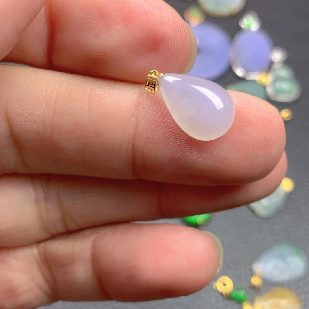 【闪购商品】颈饰18K金镶嵌翡翠翡翠