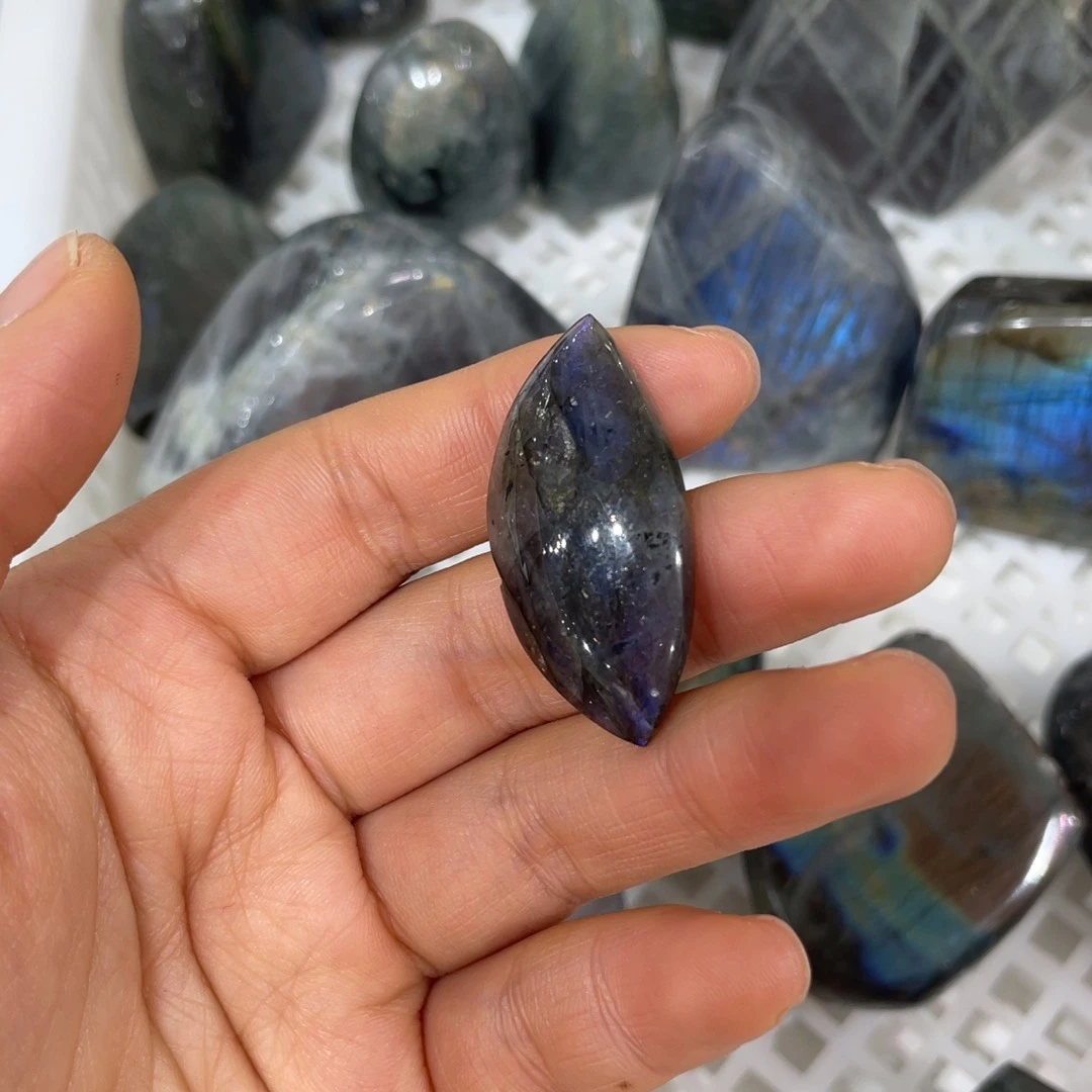 水晶吊坠未镶嵌虾***眼拉长