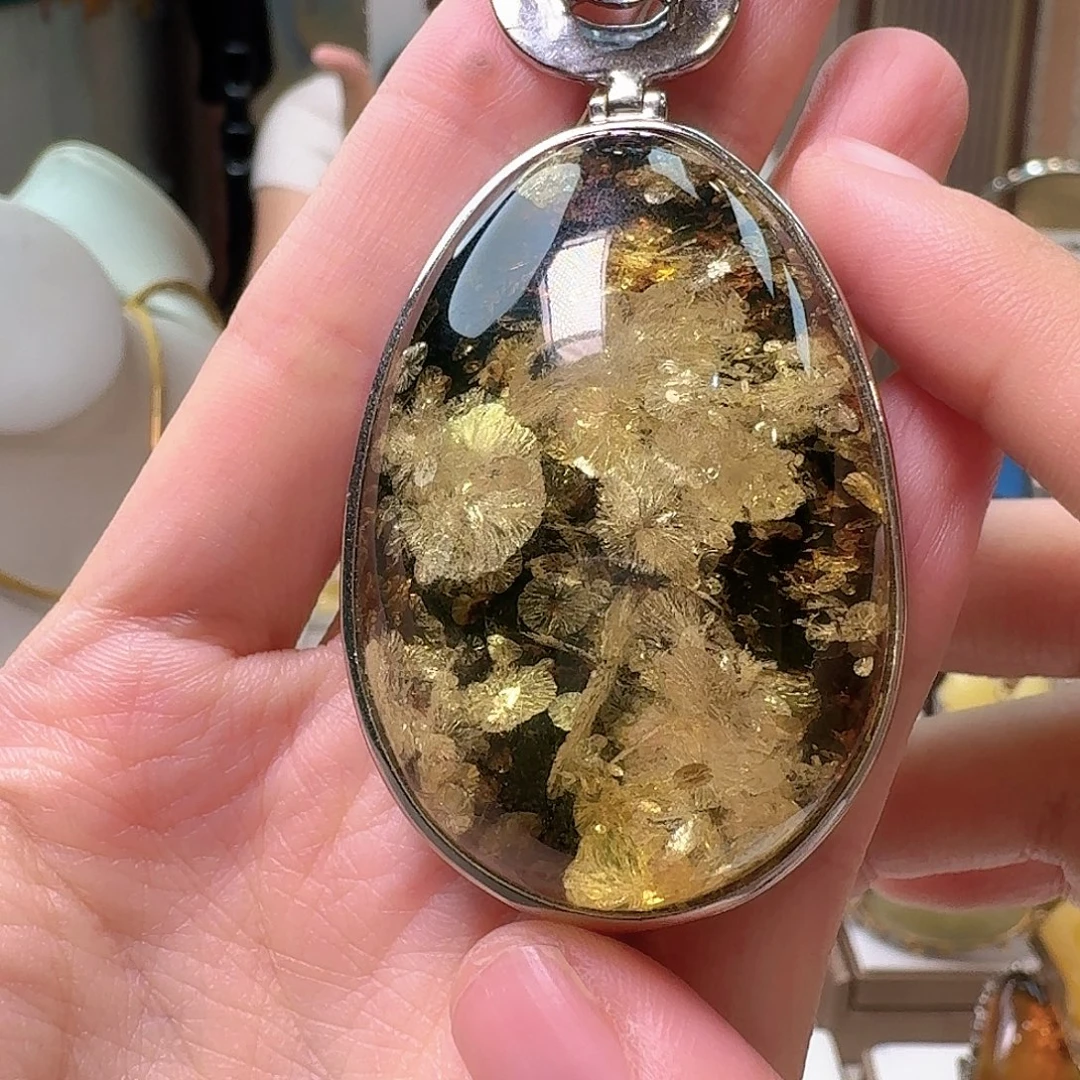 琥珀未镶嵌颈饰吊坠