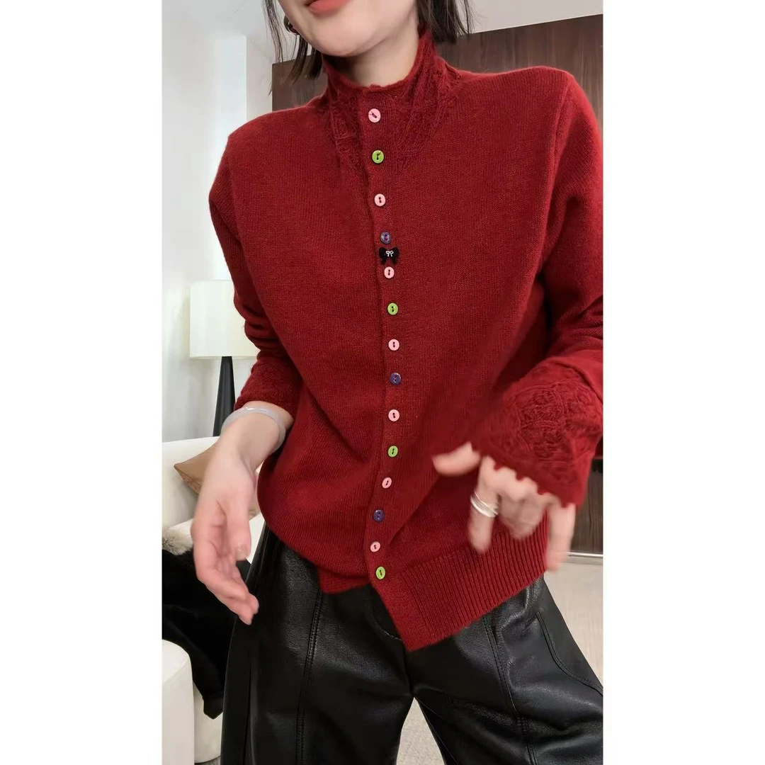 玖了个玖 2025冬款 极简钩织半高领蝴蝶结小圆扣针织衫 2512C9086