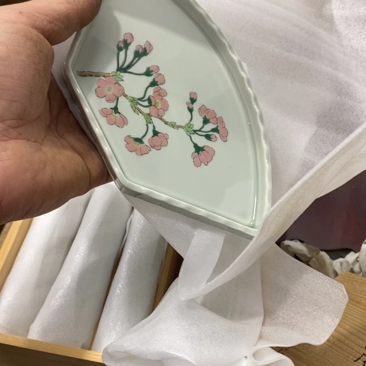 小***翠中古品有微瑕,谨慎入手