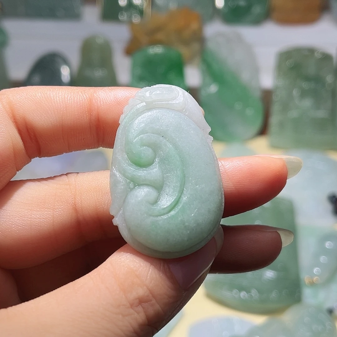 量***星定制翡翠未镶嵌天然翡翠