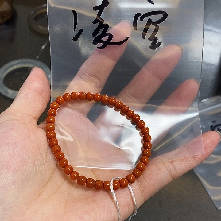 凌****玛瑙/玉髓未镶嵌珠宝半成品