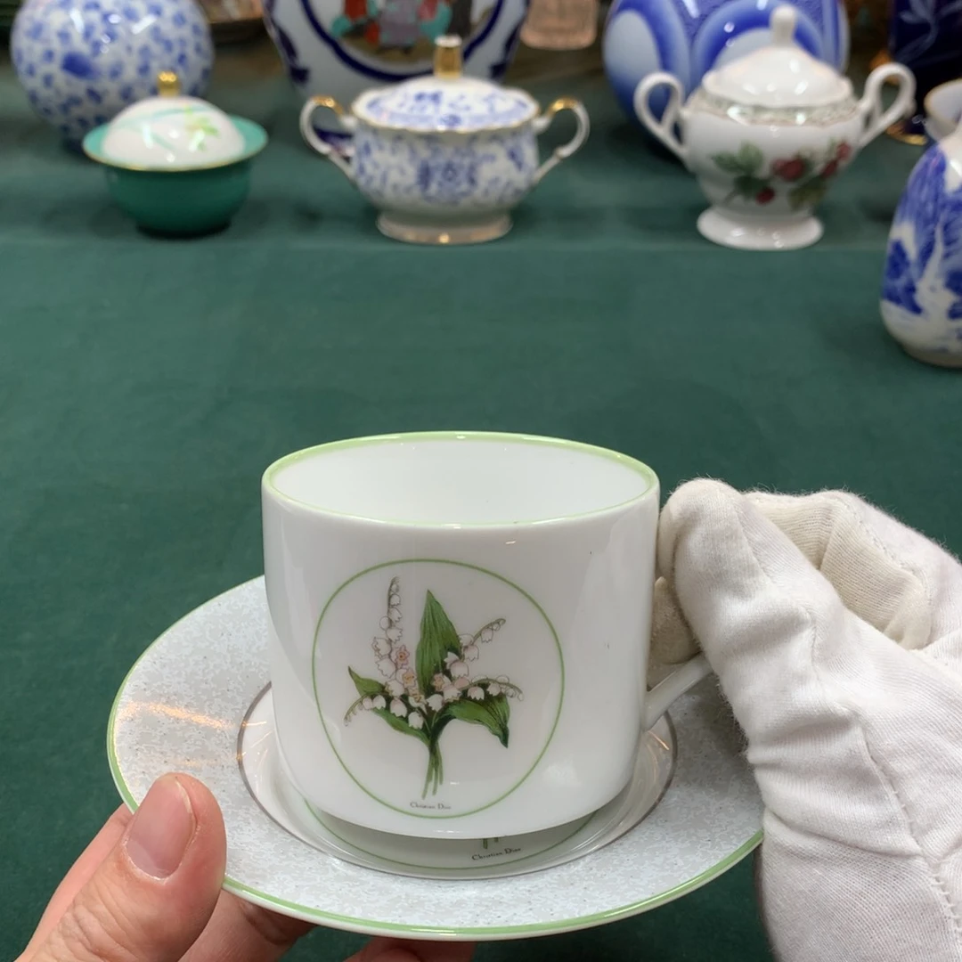 摆件全是大漂亮瓷器啊美美哒